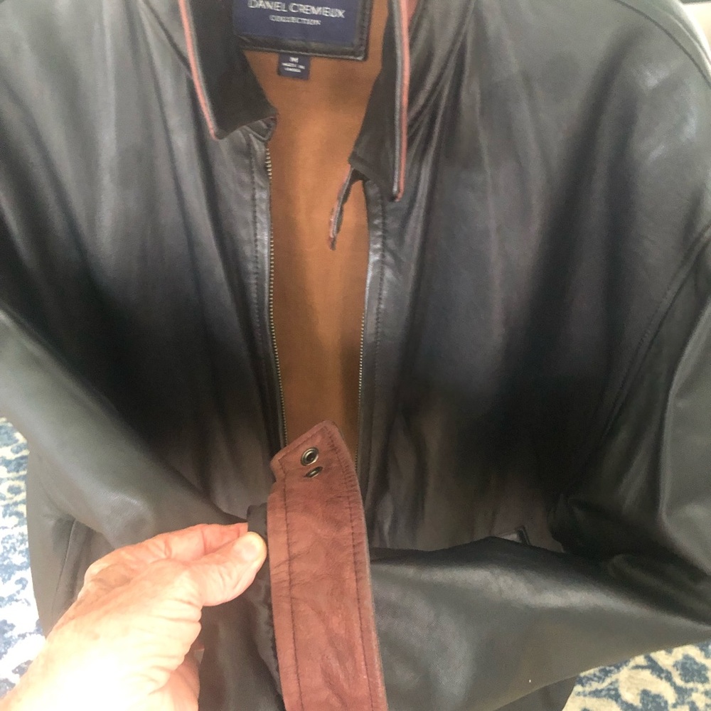 Men’s Soft Black leather jacket, size medium.